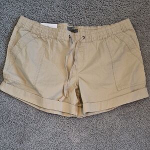 Natural Reflections Drawstring Roll-Cuff Shorts - Beige